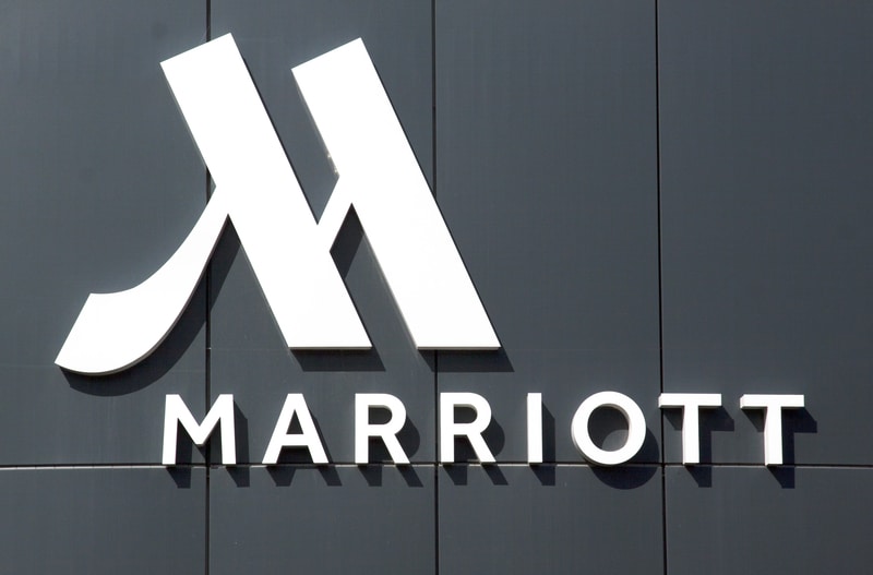 Marriot exterior signage