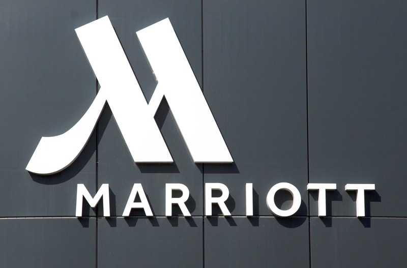 Marriot exterior signage